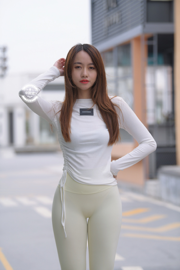 图片[1]-漂亮的白色瑜伽裤女孩 J1441 696P1V-21.4GB-思小愿