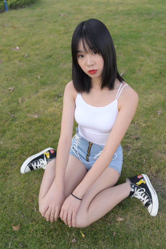 J0902 486P18V-15.3GB-思小愿