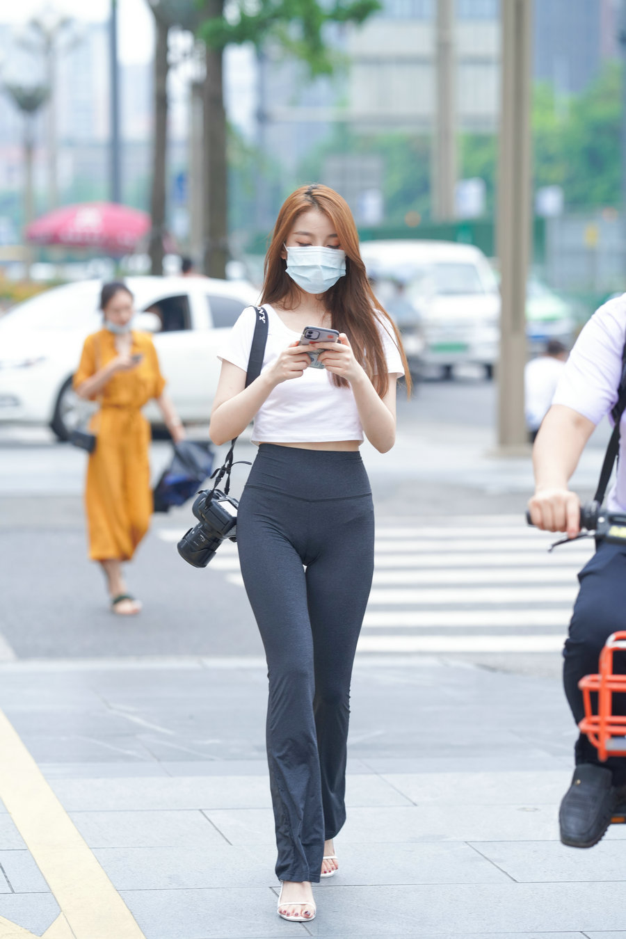 图片[3]-玩单反机的瑜伽裤女孩  J1270 498P5V-28.6GB-思小愿