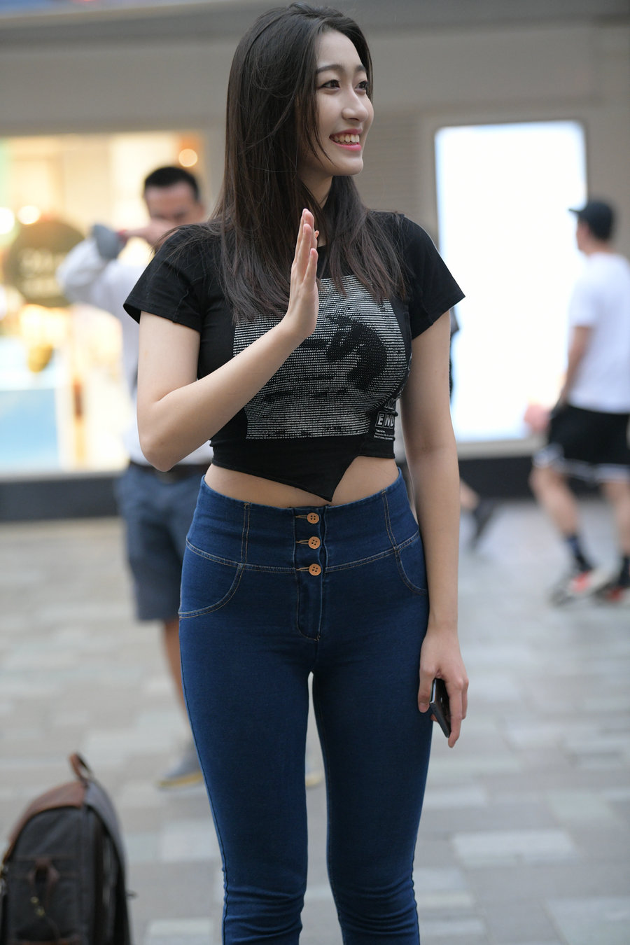 图片[1]-紧身牛仔裤女人J2784 240P-6.66GB-思小愿
