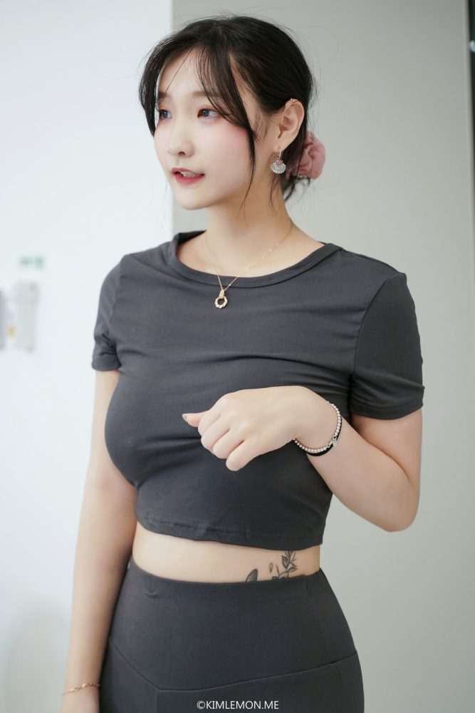 P50162 [KIMLEMON] YUJIN - Vol.01 [76P-370MB]-思小愿