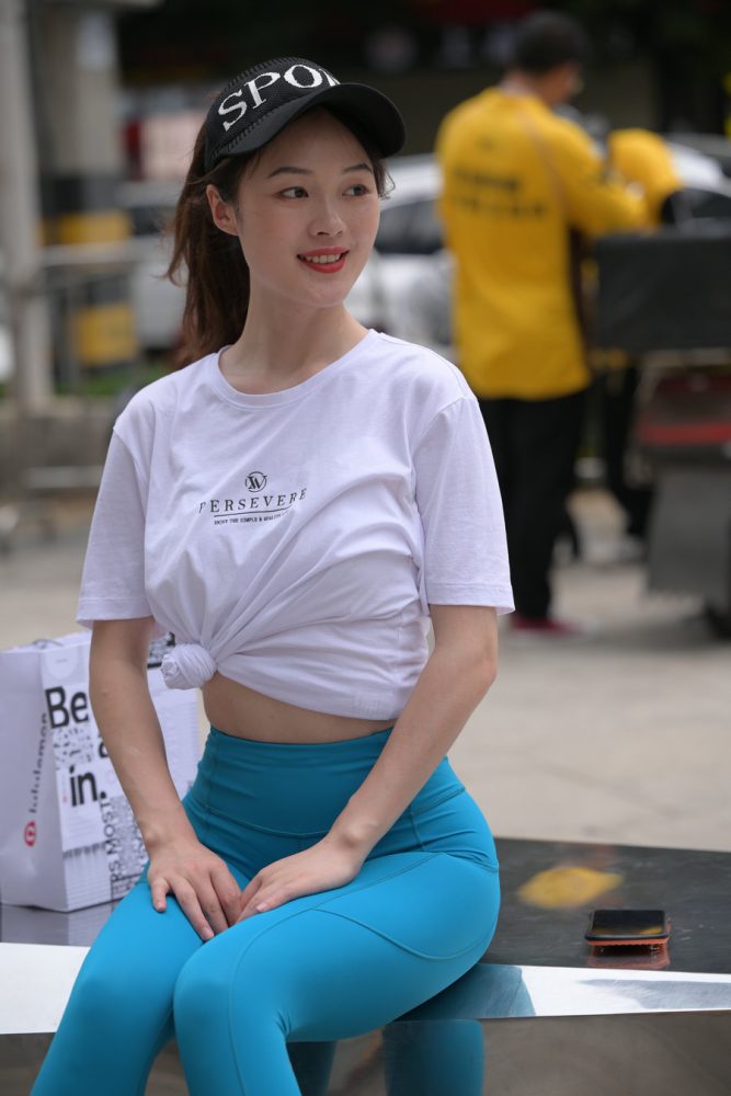 图片[2]-蓝色瑜伽裤阳光女孩J2095 611P1V-21.8GB-思小愿