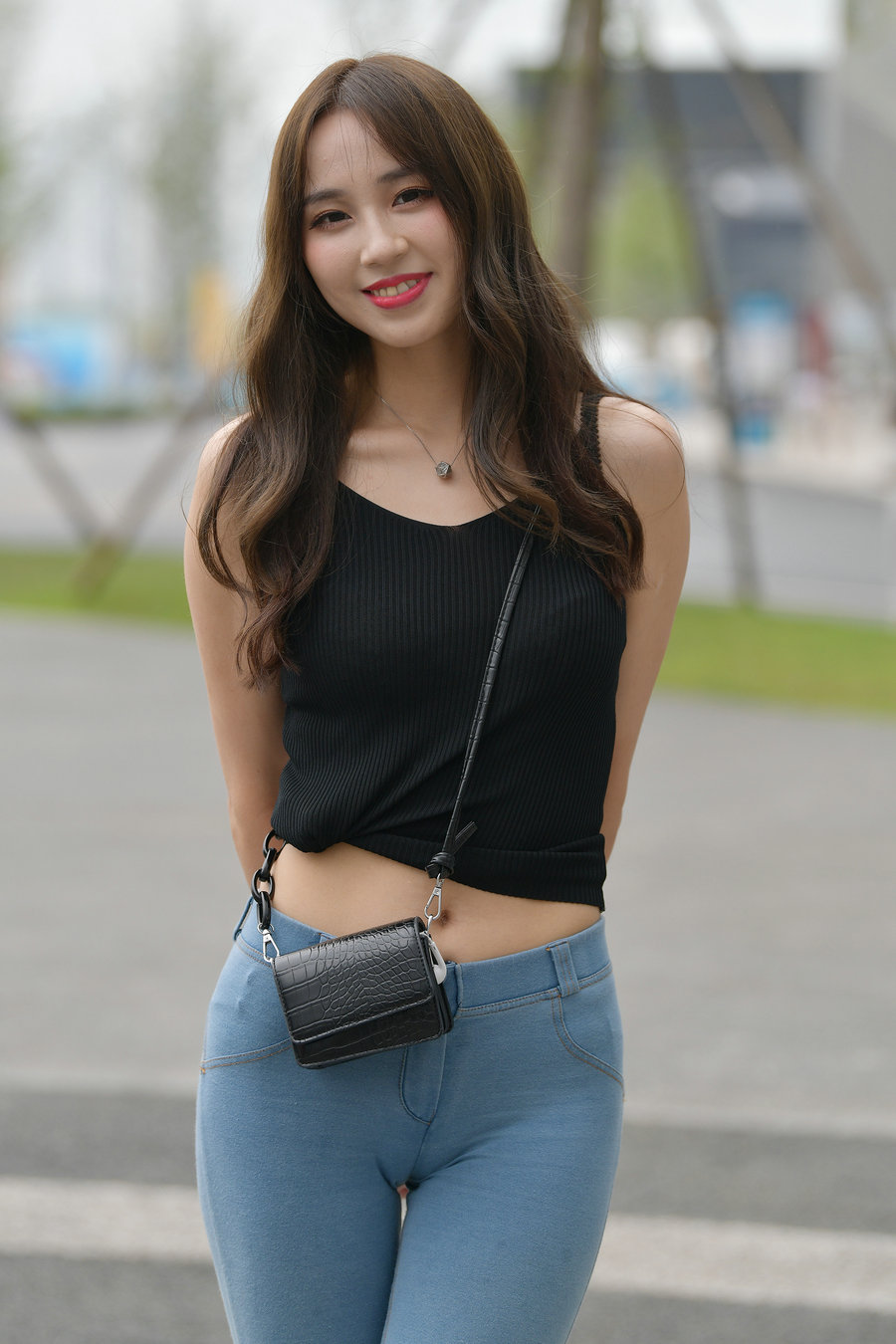 图片[1]-紧身牛仔裤女孩J3808 276P-3.31GB-思小愿