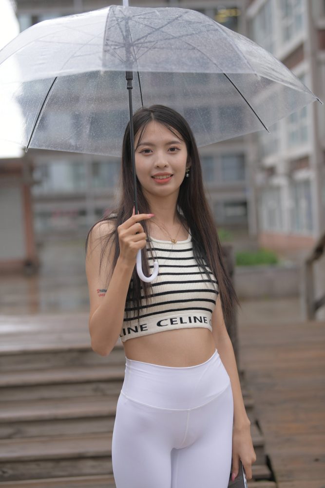 打伞的白色瑜伽裤女孩J2986 622P1V-22.06GB-思小愿