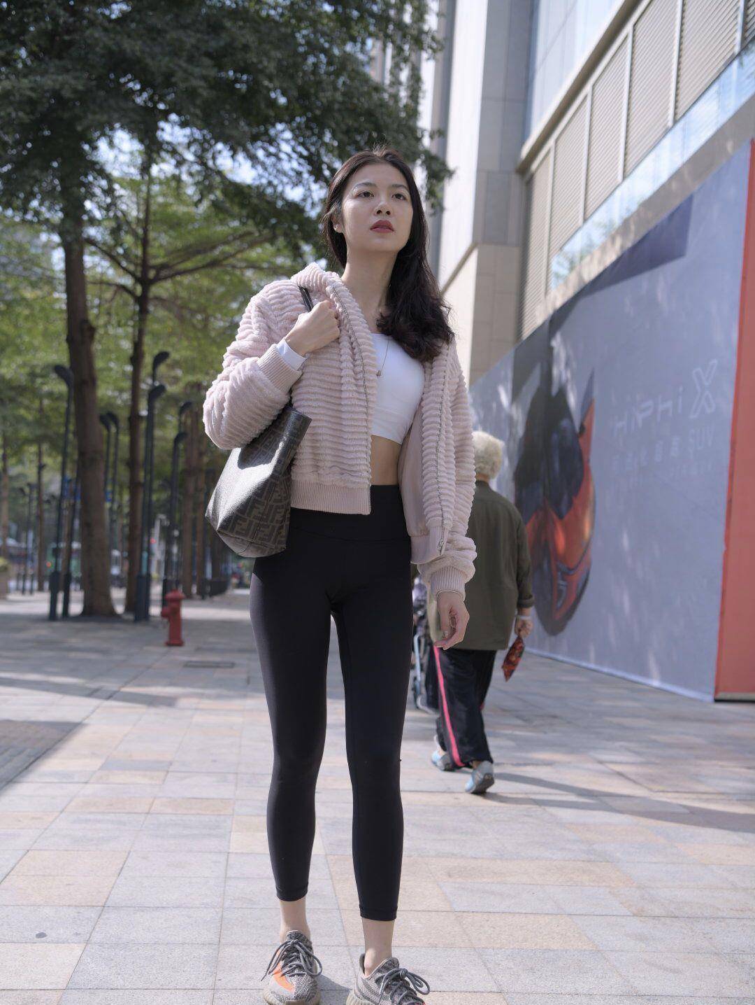 图片[2]-逛街的紧身瑜伽裤女孩 J1455 411P2V-26.6GB-思小愿