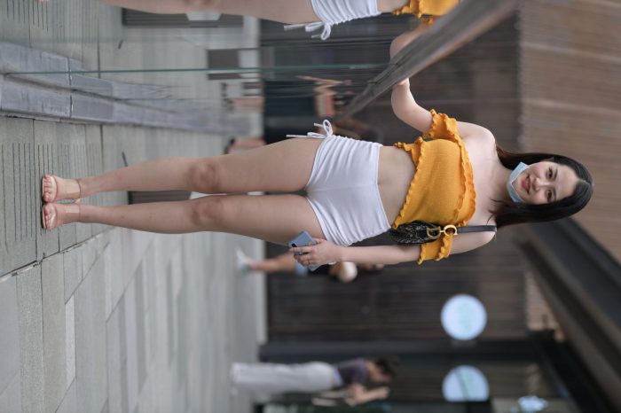 高腰白色短裤的漂亮女孩【767P】00065-思小愿