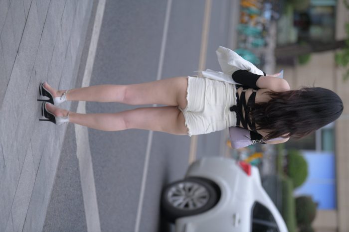长发飘飘的白色热裤美丽女孩【49P】00029-思小愿