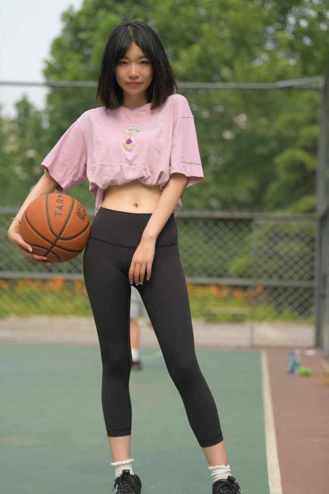 图片[4]-穿瑜伽裤打篮球的大三女孩J2198 463P1V-18.6GB-思小愿