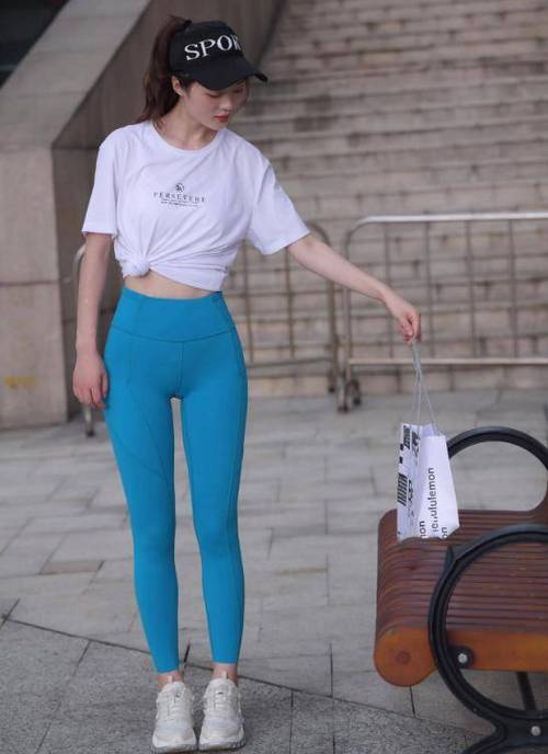 图片[3]-蓝色瑜伽裤阳光女孩J2095 611P1V-21.8GB-思小愿