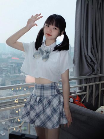 图片[6]-网格丝袜的清纯双马尾小姑娘-思小愿
